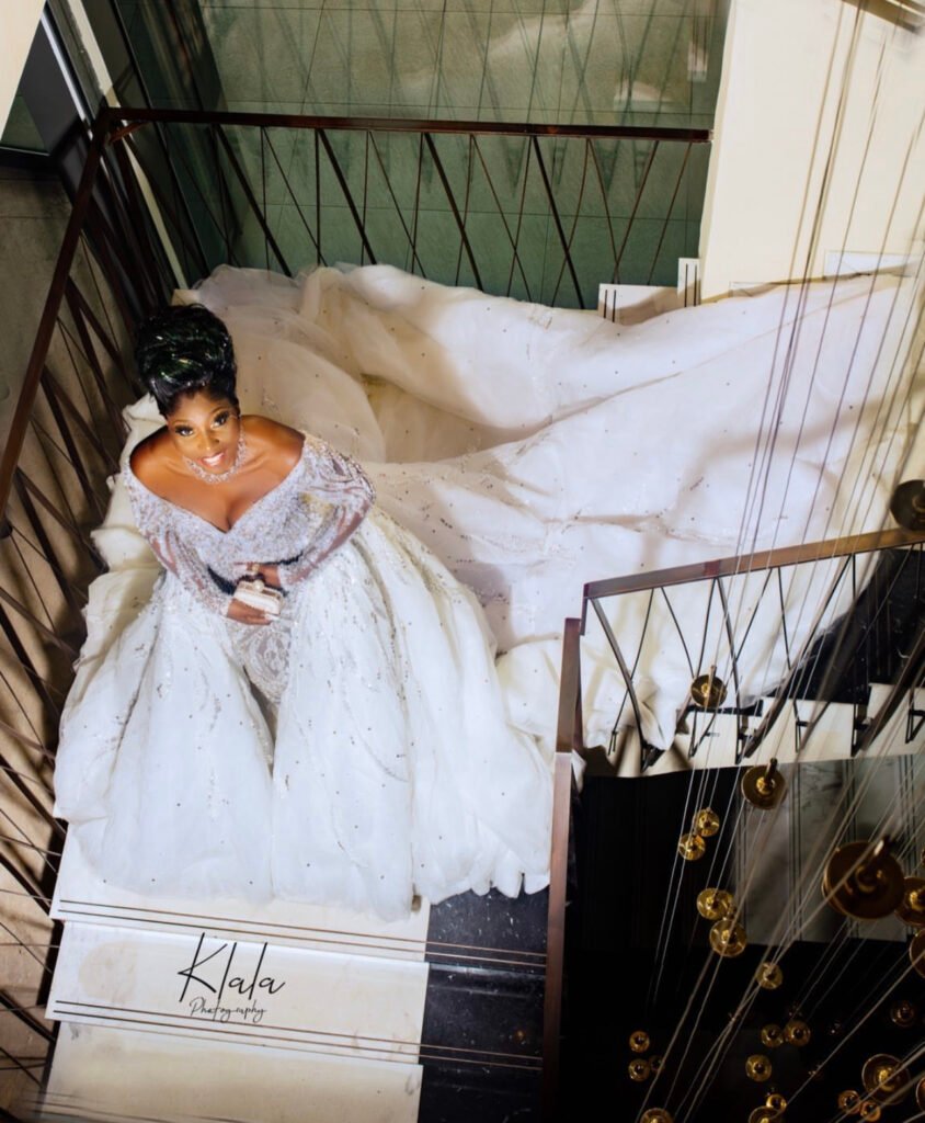 Original full page advertisement in fashion magazine circa 1955 for wedding  gown by MERCIA Stock Photo - Alamy